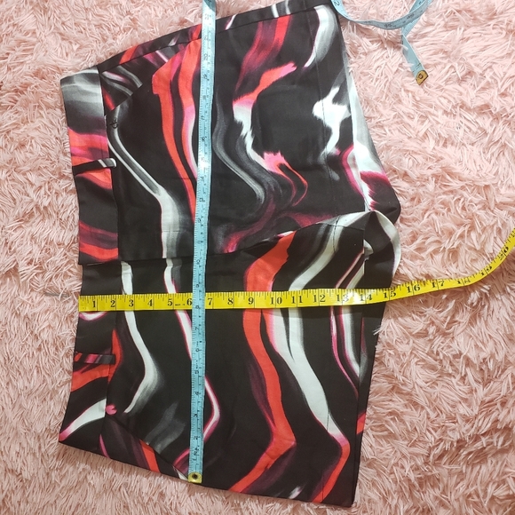 Calvin Klein red,black and white color short sz 14 - Picture 7 of 8